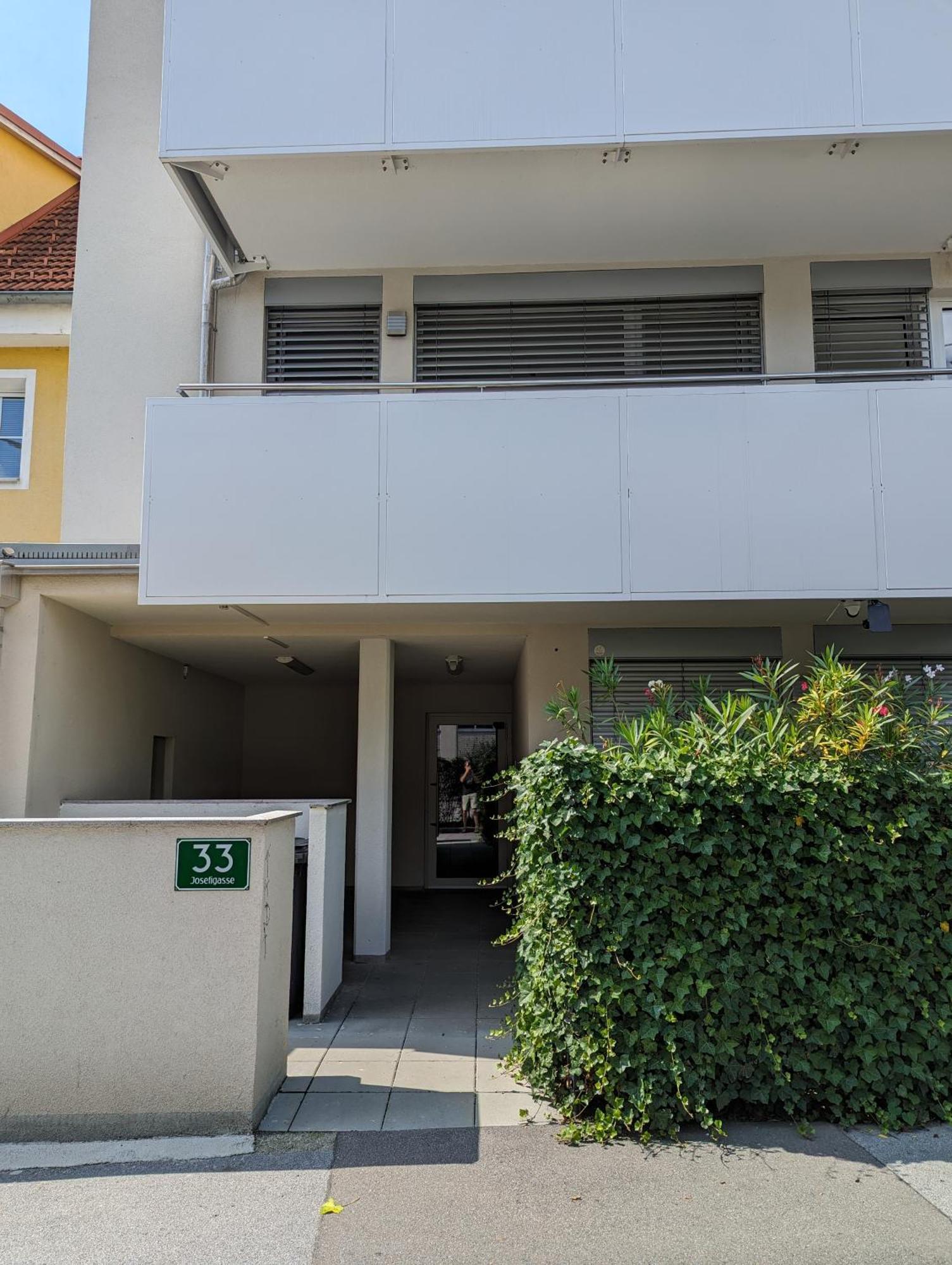 Lend City Apartment Family Self-Check-In Грац Экстерьер фото